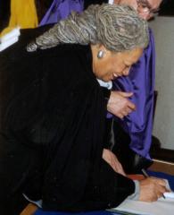 19 décembre 2003 - remise du titre de Docteur honoris causa de l’ENS à Toni Morrison